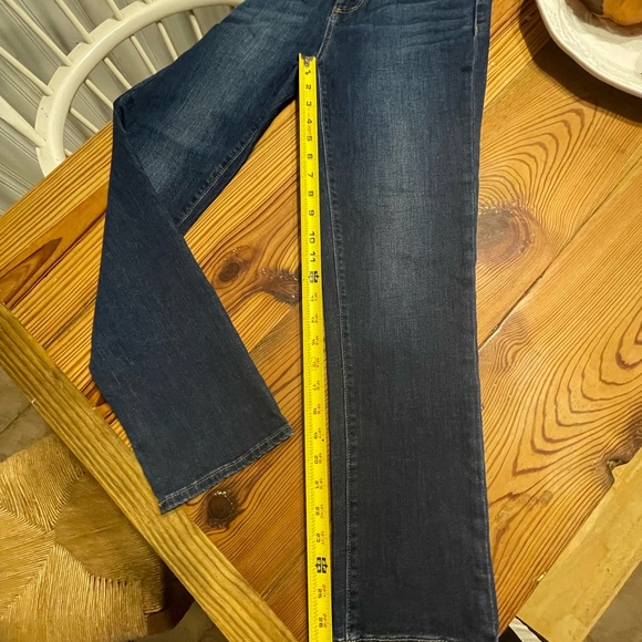 LOFT, high rise straight, size 6, blue jeans - Picture 5 of 6